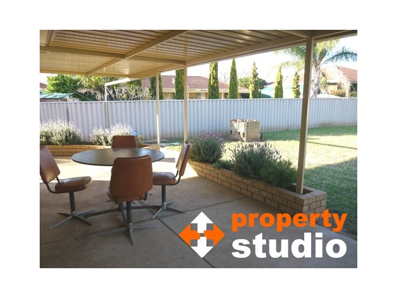 90 Tijuana Road, Armadale WA 6112