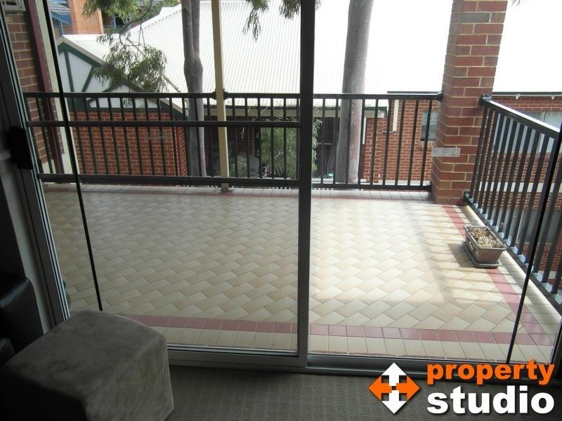 28/53 Bronte Street, East Perth WA 6004