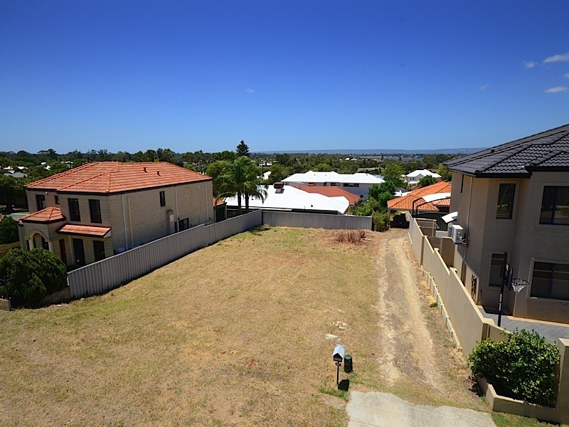 2A Klem Avenue, Salter Point WA 6152