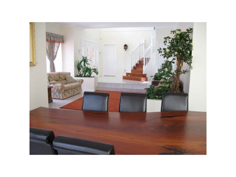 Edensor Park NSW 2176