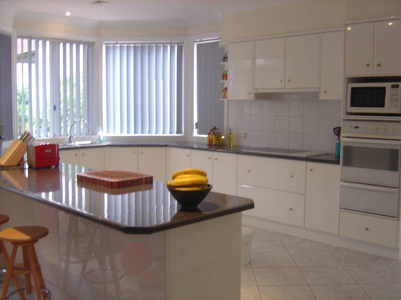 Edensor Park NSW 2176