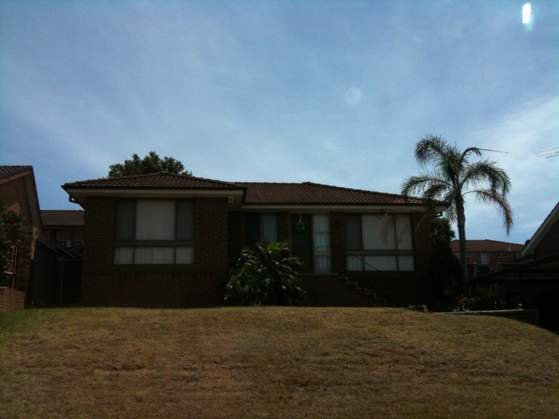 Edensor Park NSW 2176