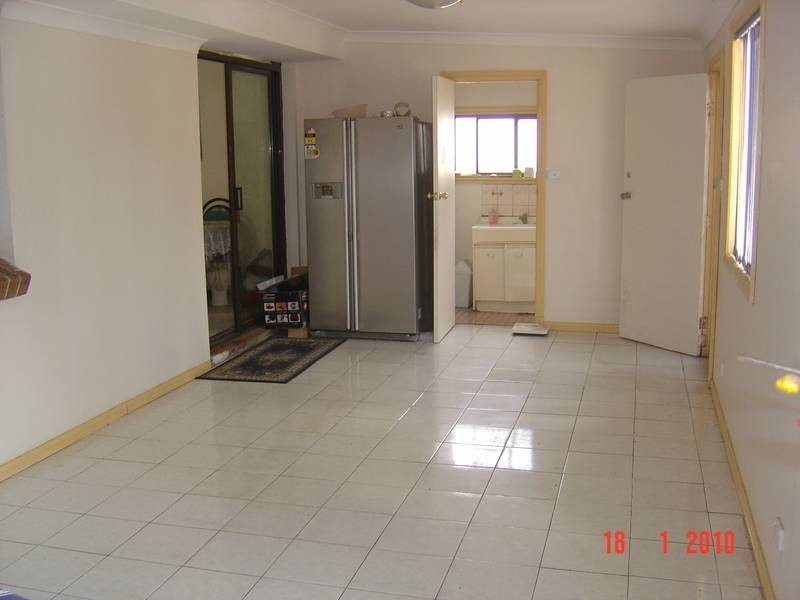 Edensor Park NSW 2176