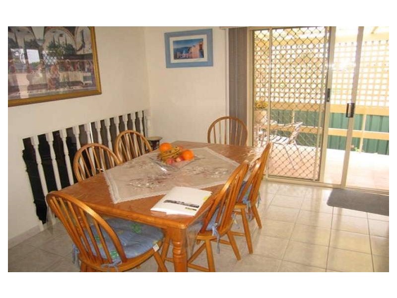 Edensor Park NSW 2176