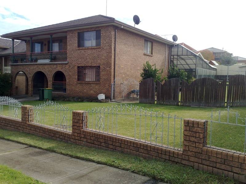 Fairfield West NSW 2165