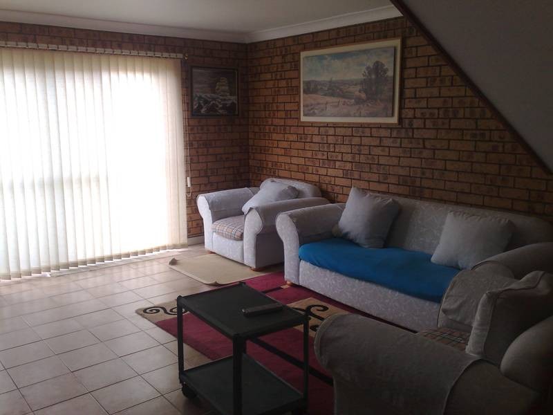 Edensor Park NSW 2176