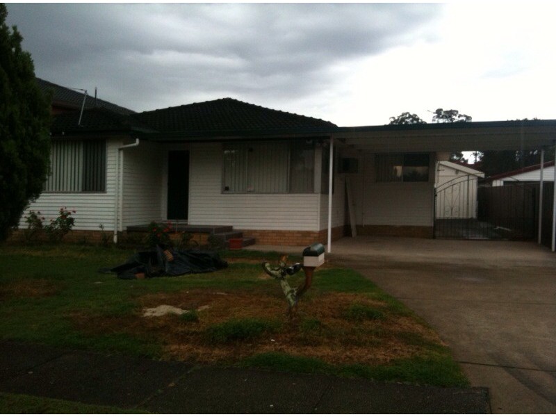 Fairfield West NSW 2165