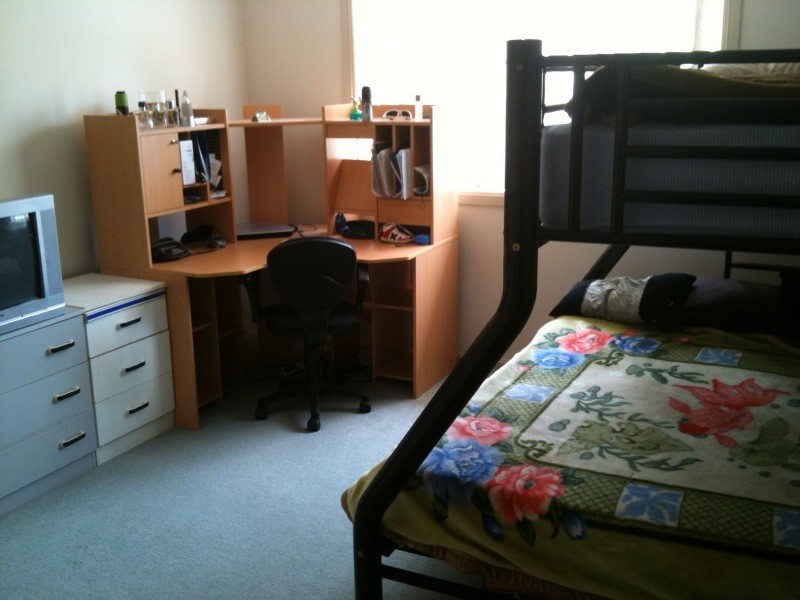 2 Elyard Crescent, West Hoxton NSW 2171