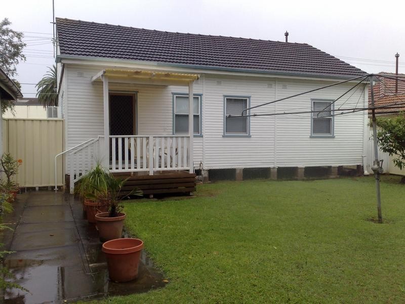 Fairfield East NSW 2165
