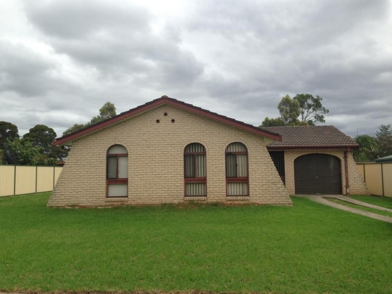 28 Dorset Place, Wakeley NSW 2176