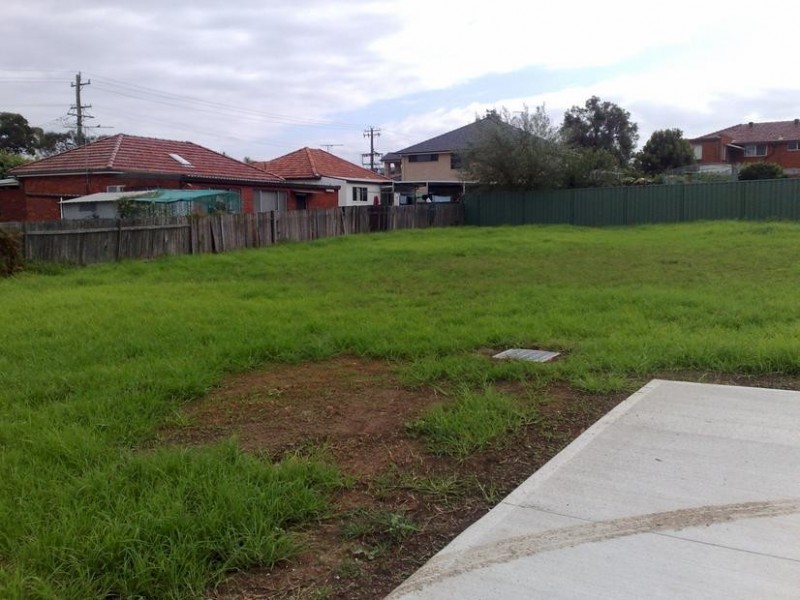 Fairfield NSW 2165