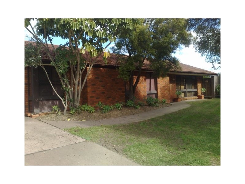 Edensor Park NSW 2176