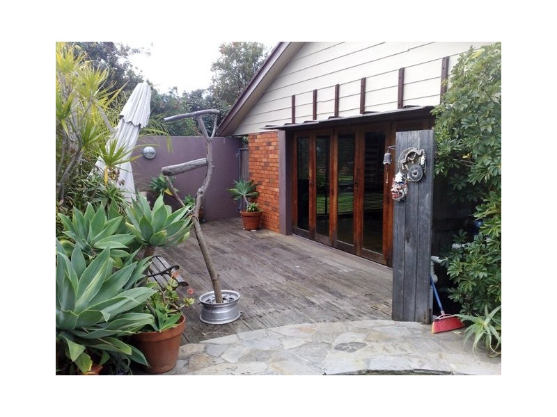 Edensor Park NSW 2176