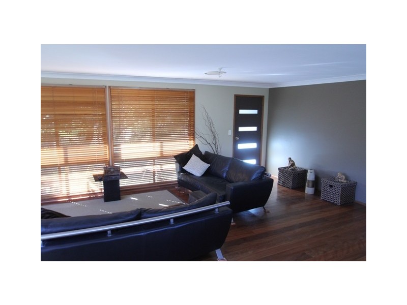 Edensor Park NSW 2176