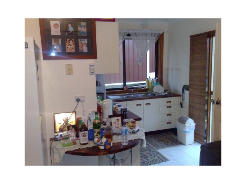 Edensor Park NSW 2176