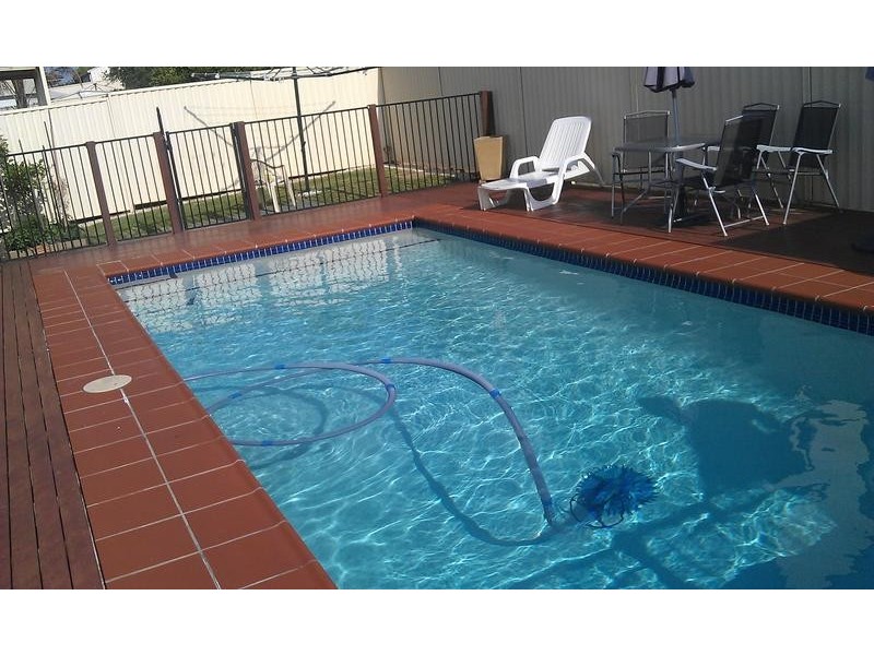 1 Bronte Close, West Hoxton NSW 2171
