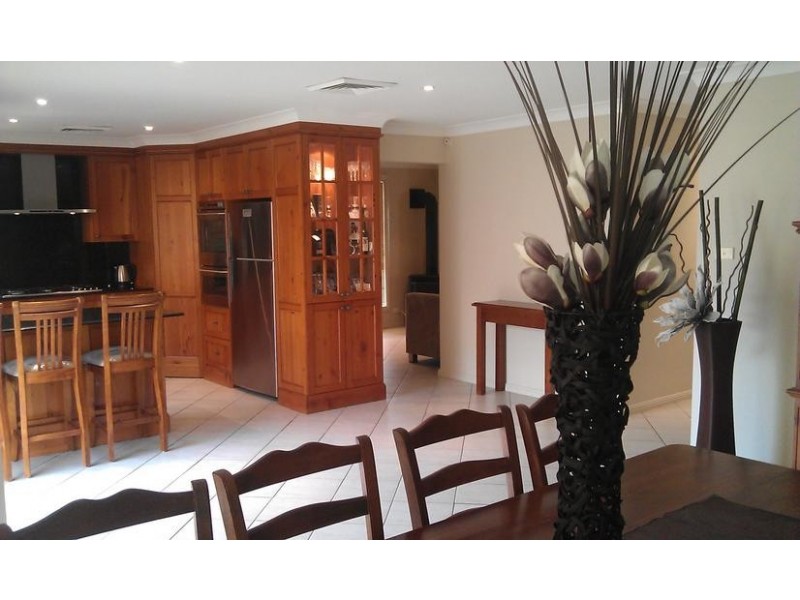 1 Bronte Close, West Hoxton NSW 2171