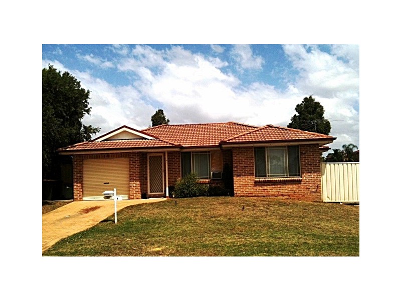 1 Budgerigar Street, Green Valley NSW 2168