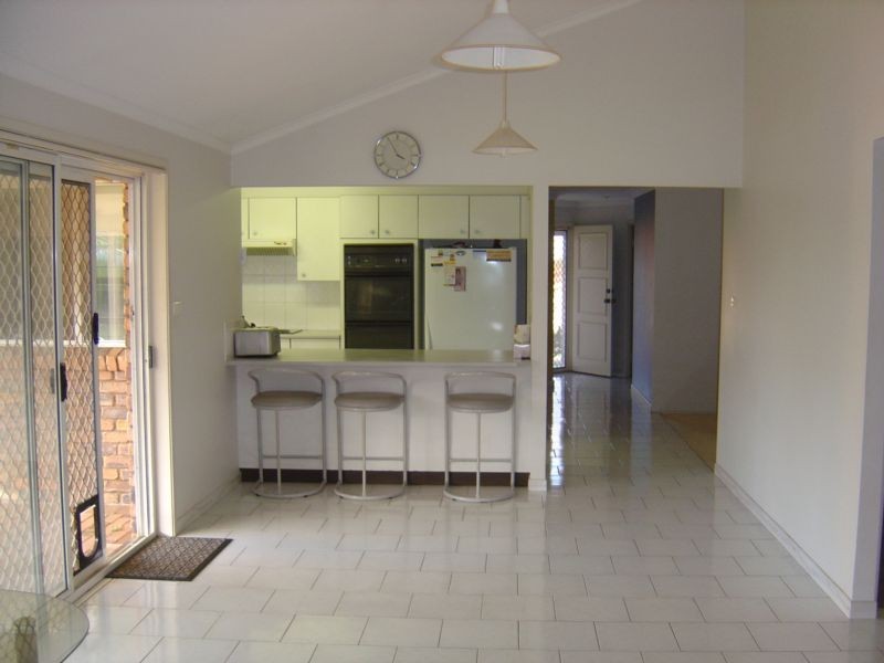 Abbotsbury NSW 2176
