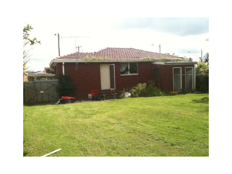 15 NORTH POLDING STREET, Fairfield NSW 2165