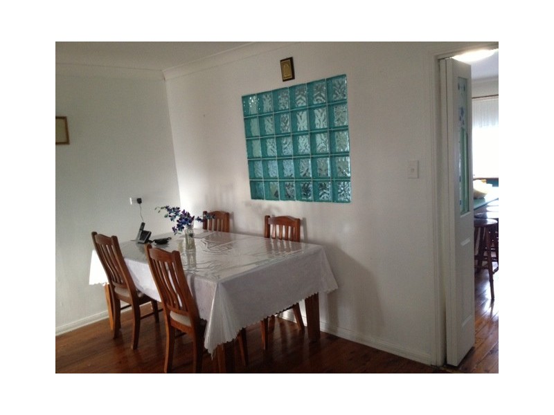 Fairfield West NSW 2165