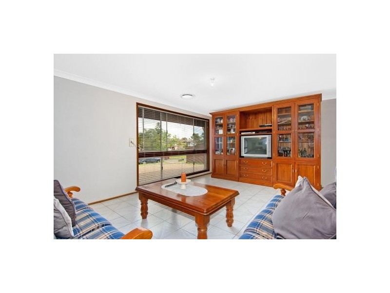 16 Newmen Close, Wetherill Park NSW 2164