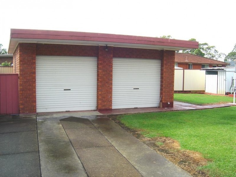 6 Aberdeen Street, Bossley Park NSW 2176