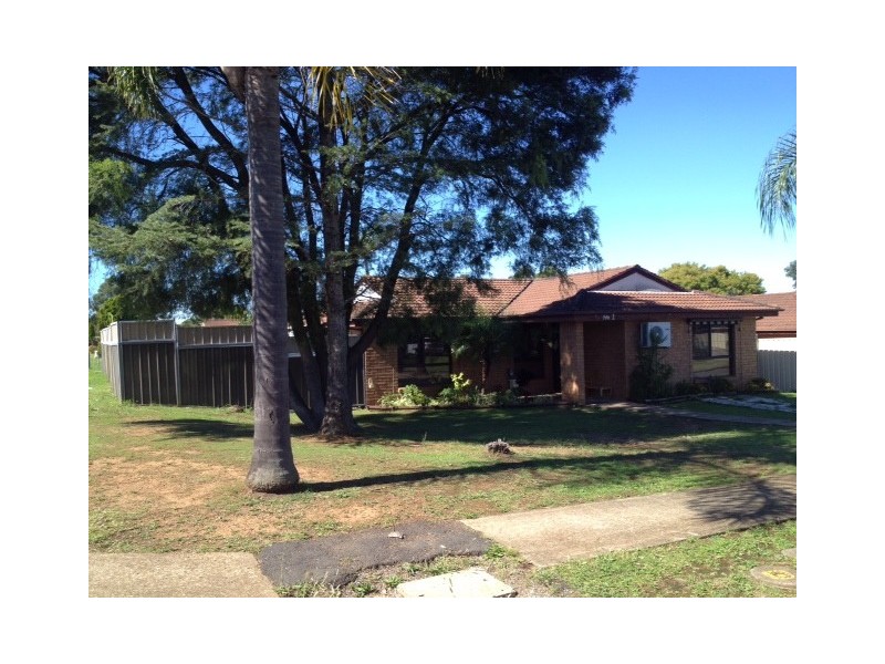 Edensor Park NSW 2176