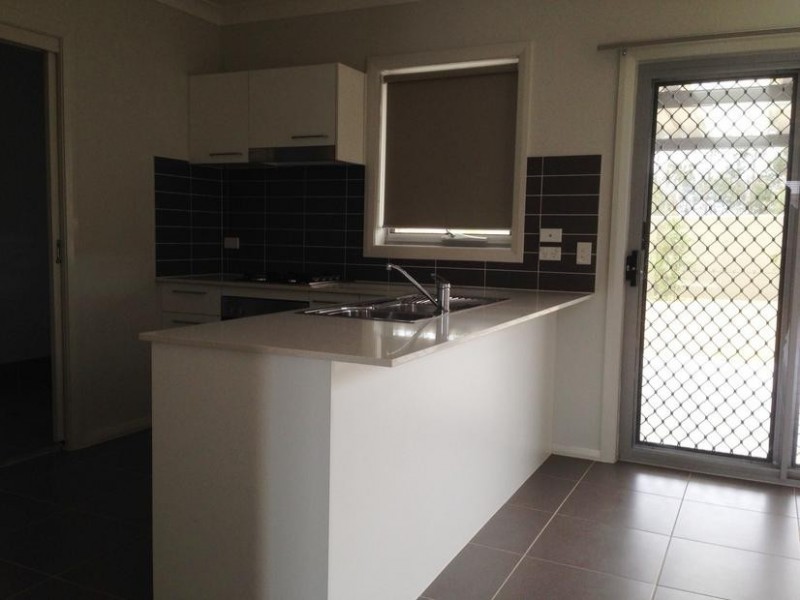 141 Hemsworth Avenue, Middleton Grange NSW 2171
