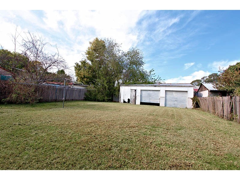 15 Polding Street North, Fairfield NSW 2165