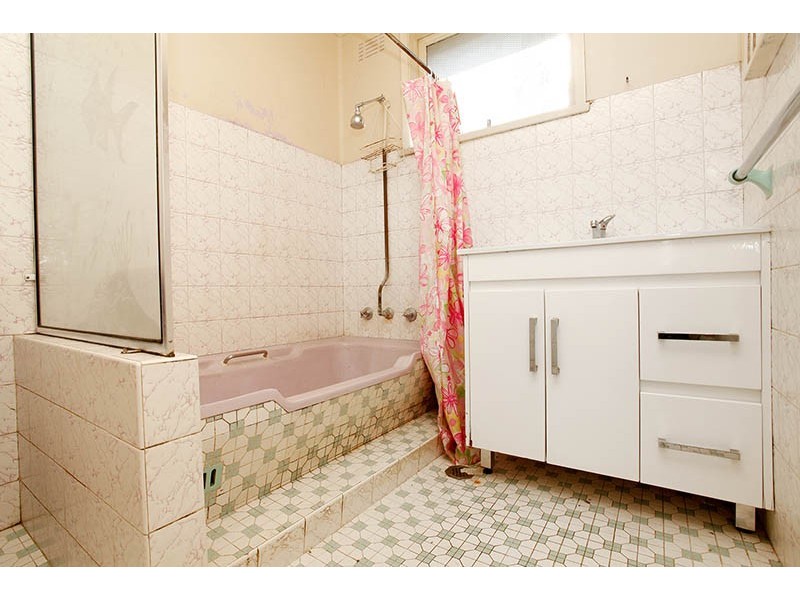 15 Polding Street North, Fairfield NSW 2165