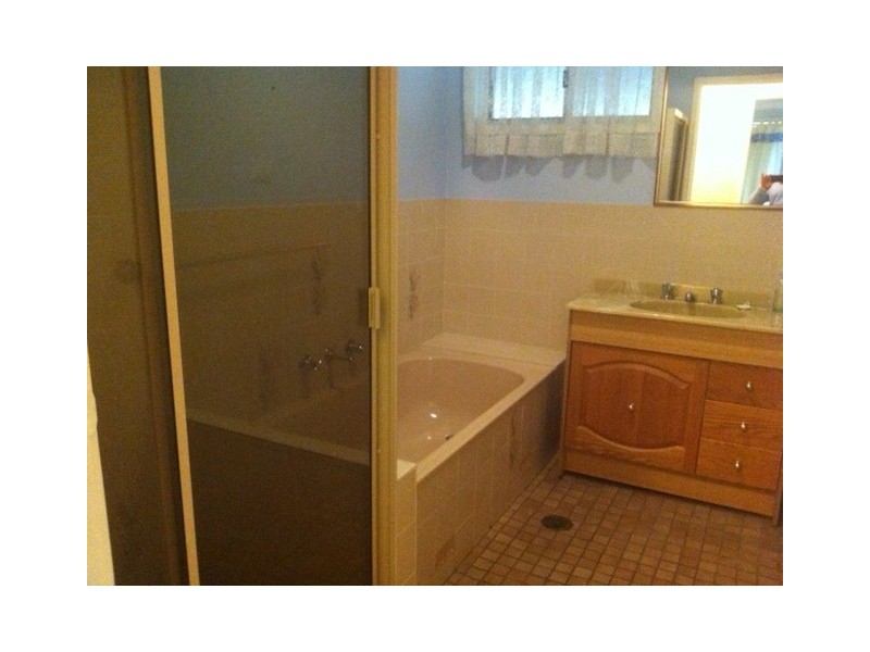 Greenfield Park NSW 2176