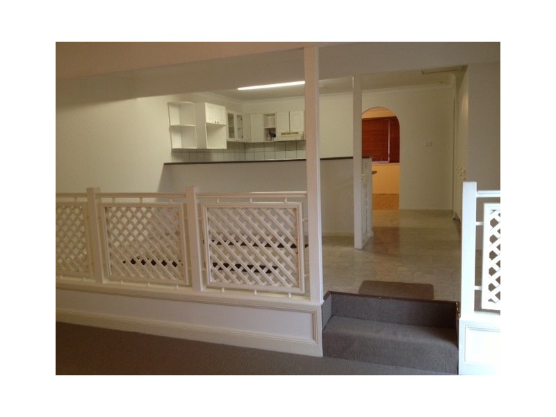 10 Miami Close, Greenfield Park NSW 2176