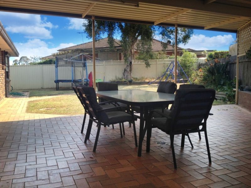 8 Albany Close, Wakeley NSW 2176