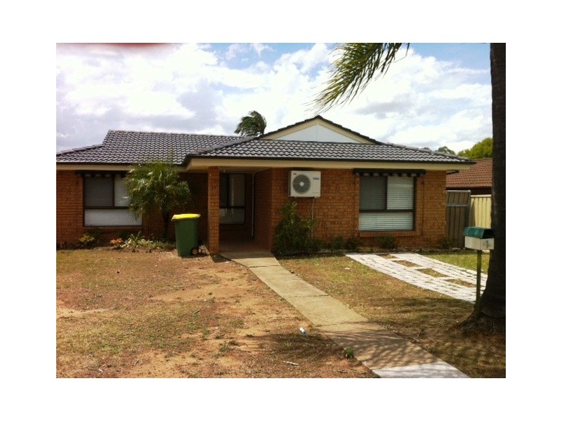 1 Marciano Close, Edensor Park NSW 2176