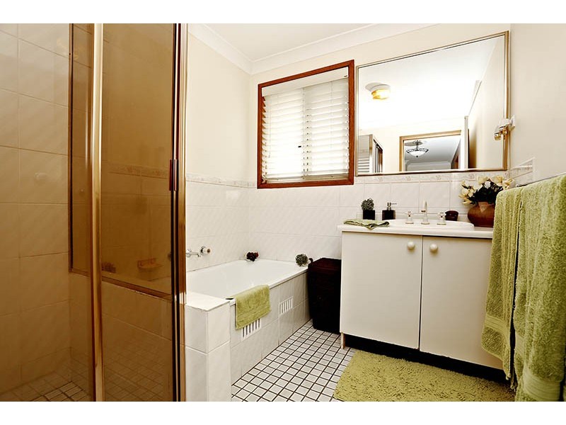 Abbotsbury NSW 2176