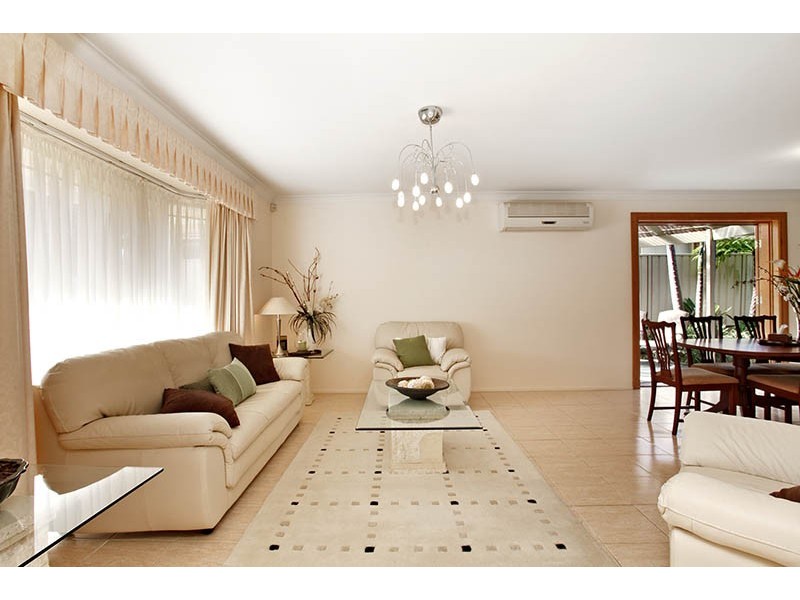 10 Bumbera Street, Prestons NSW 2170