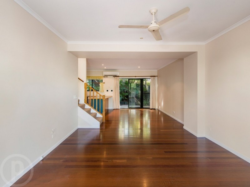 2/20 Rokeby Terrace, Taringa QLD 4068