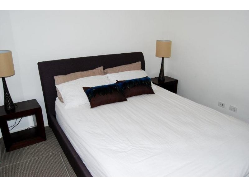8/76 Durham Street, St Lucia QLD 4067
