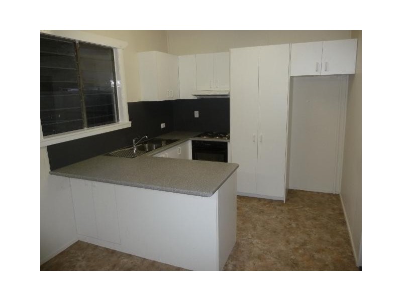 1/24 Hall Street, Sherwood QLD 4075