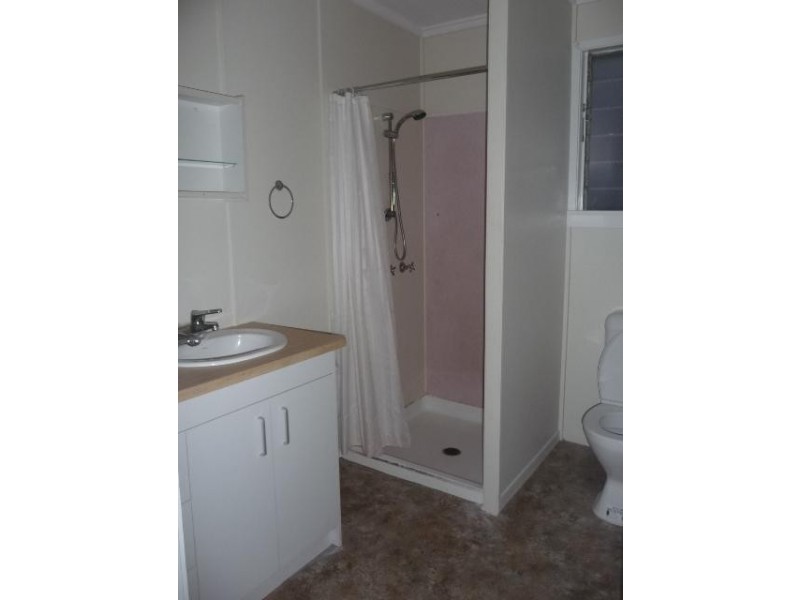 1/24 Hall Street, Sherwood QLD 4075