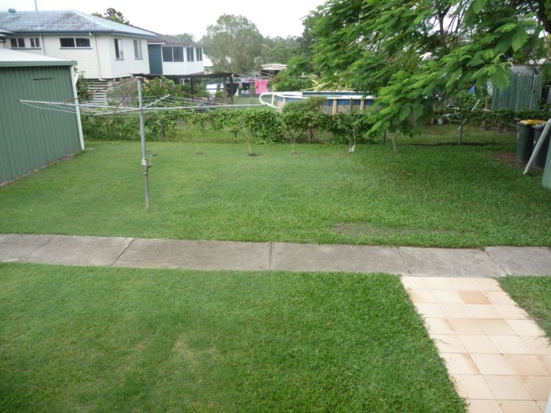 33 St Clements Street, Oxley QLD 4075