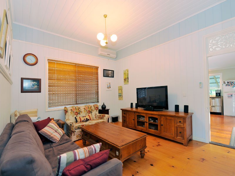 357 Oxley Road, Sherwood QLD 4075