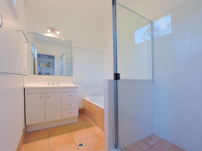 357 Oxley Road, Sherwood QLD 4075