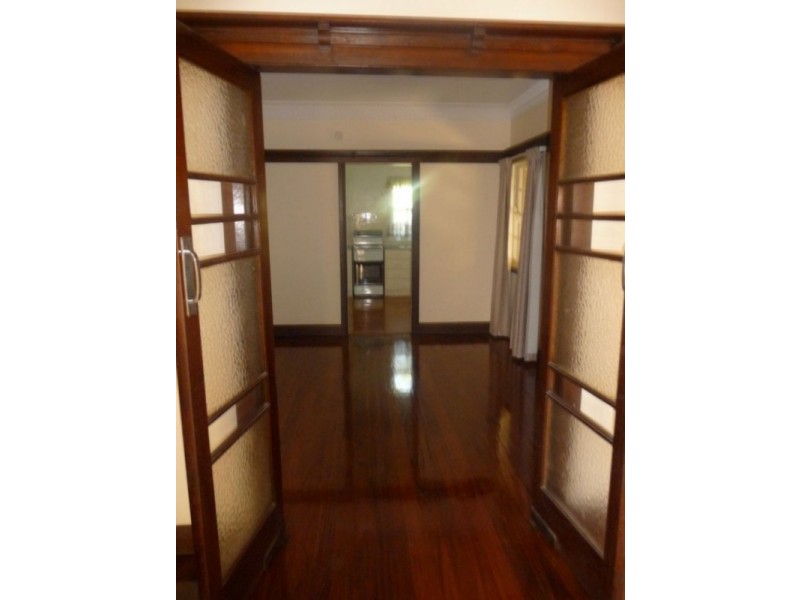 168 Victoria Ave, Chelmer QLD 4068