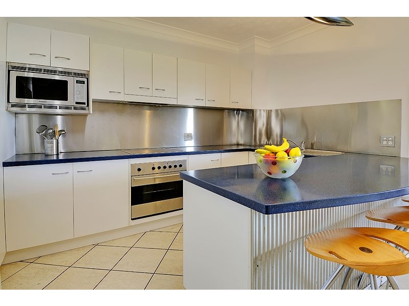 2/54 Foxton Street, Indooroopilly QLD 4068