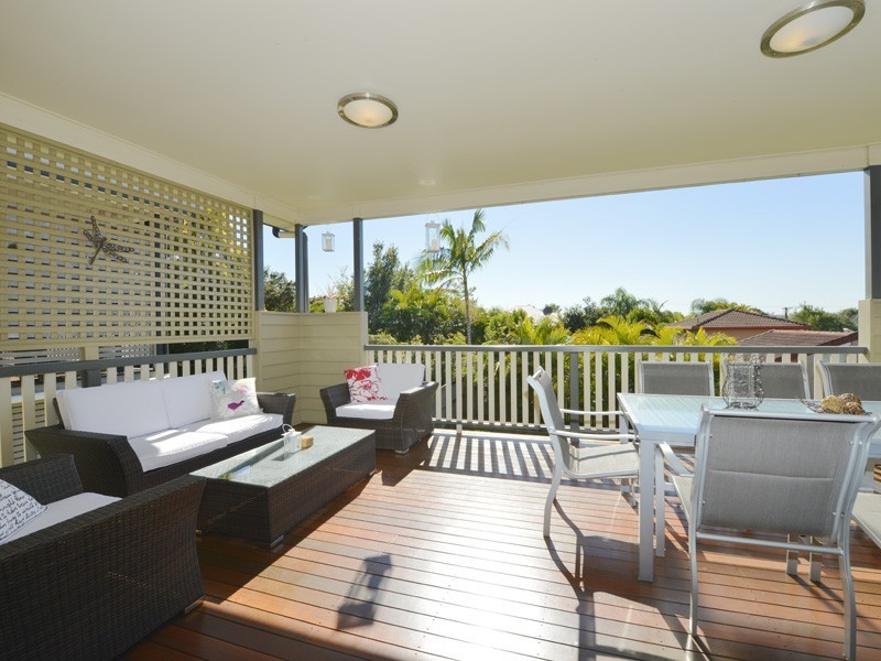 70 Borden Street, Sherwood QLD 4075
