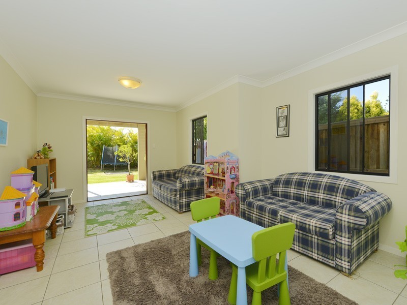 70 Borden Street, Sherwood QLD 4075