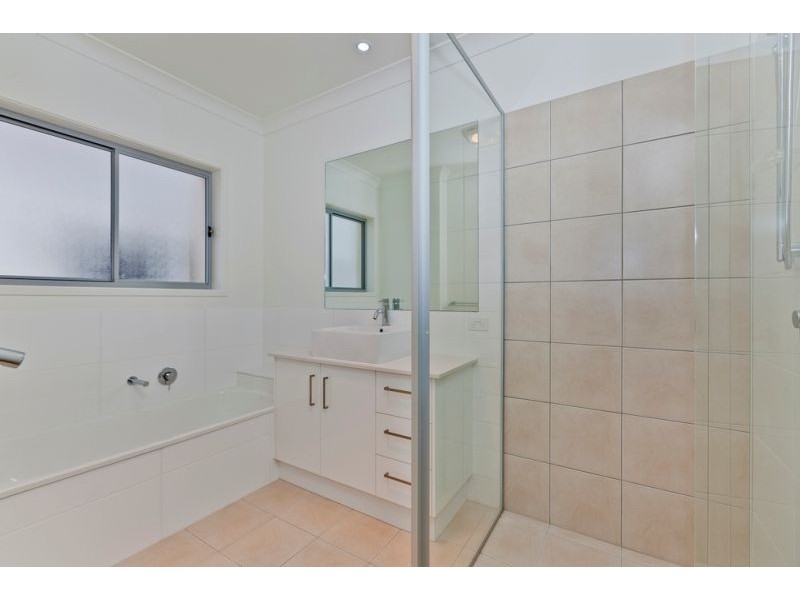 381 Verney Road East, Graceville QLD 4075