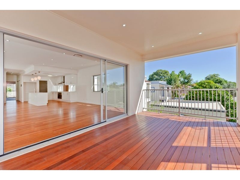 381 Verney Road East, Graceville QLD 4075